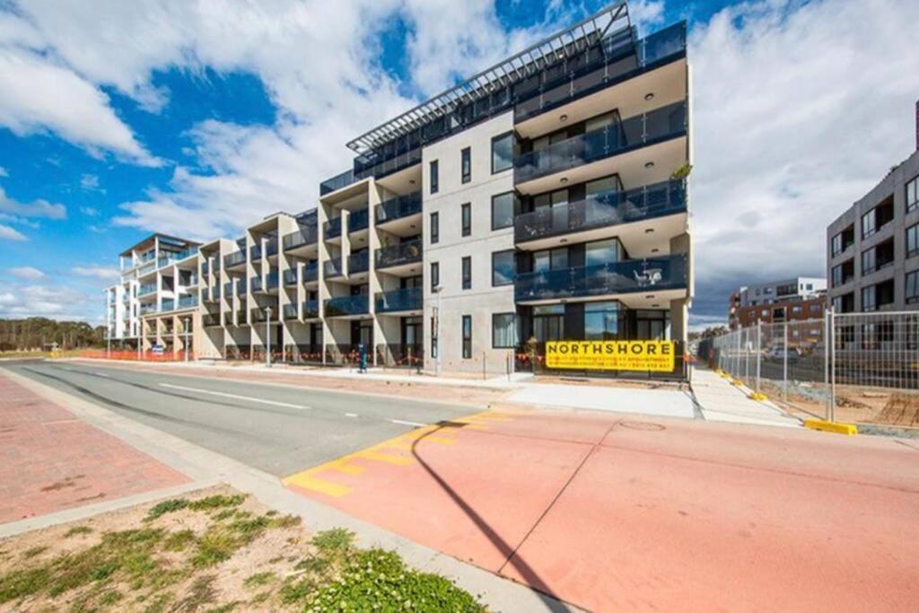 Luxe 2Br Executive Apartment Kingston Pool Parking Wifi Bbq Wine Exteriér fotografie