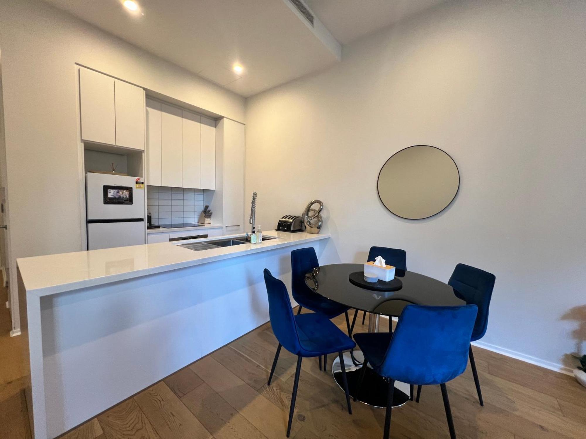 Luxe 2Br Executive Apartment Kingston Pool Parking Wifi Bbq Wine Exteriér fotografie
