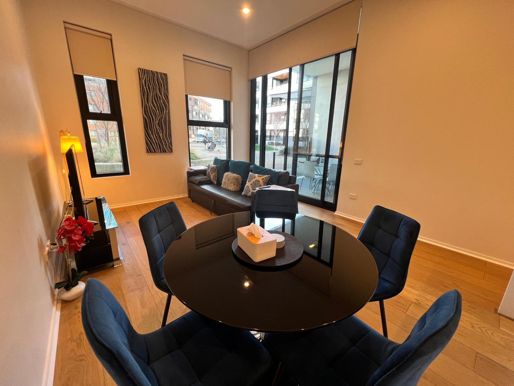 Luxe 2Br Executive Apartment Kingston Pool Parking Wifi Bbq Wine Exteriér fotografie